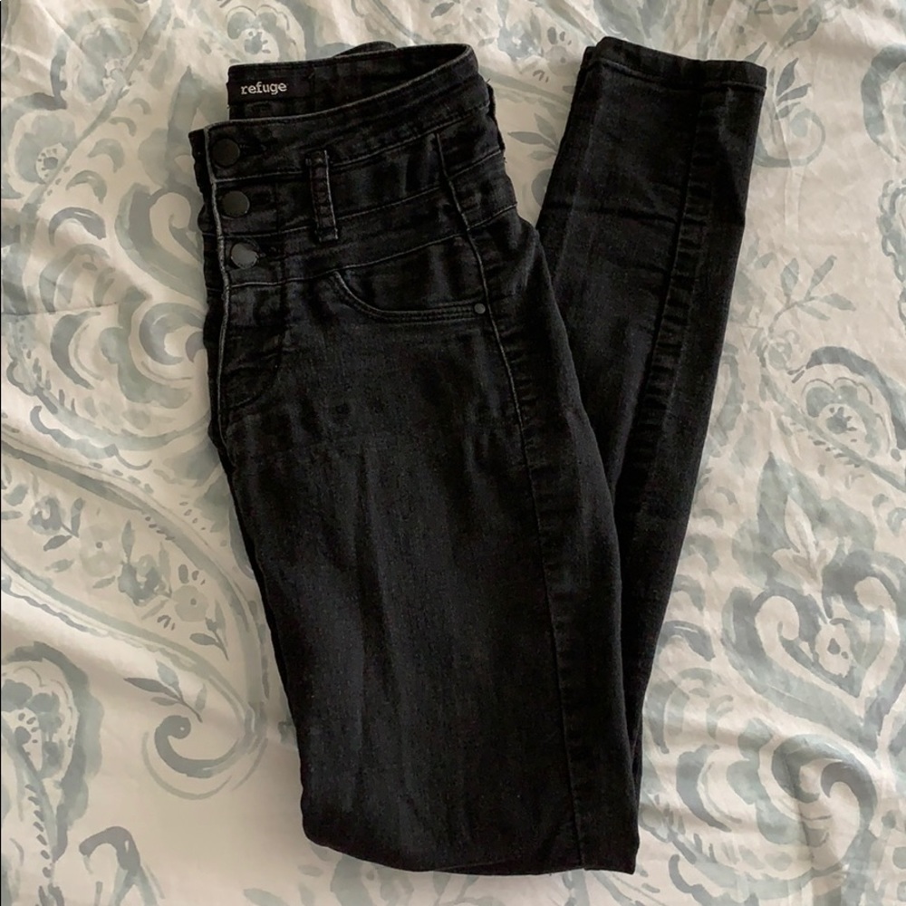 3-Tier Ultra High-Rise Push-Up Black Skinny Jean